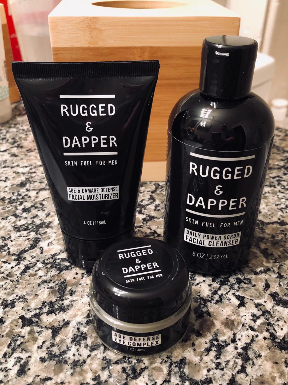 RUGGED & DAPPER Premium Men's Eye Cream | Age Defense for Dark Circles, Wrinkles & Puffy Eyes | Unscented | Hyaluronic Acid, Aloe + Argan Oil customer photo 1