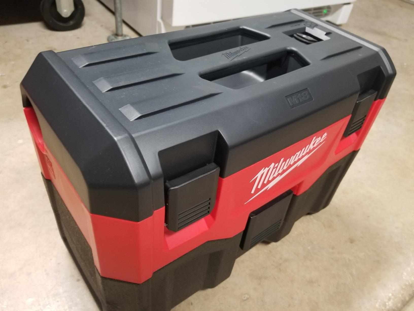 Milwaukee 0880-20 18-Volt Cordless Wet/Dry Vacuum, Red customer photo 1