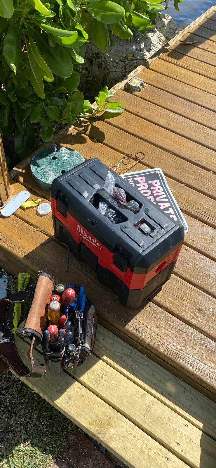 Milwaukee 0880-20 18-Volt Cordless Wet/Dry Vacuum, Red customer photo 2