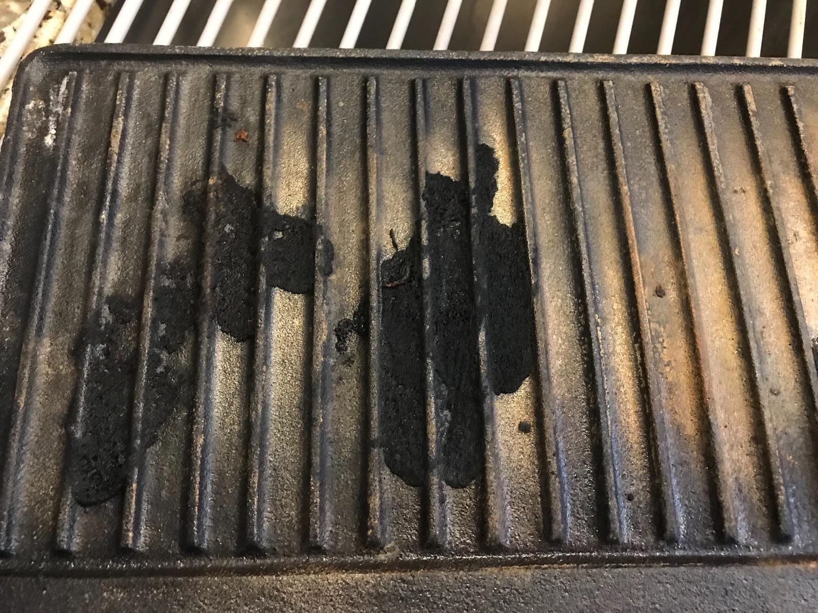ProSource 2-in-1 Reversible 19.5” x 9” Cast Iron Griddle with Handles, Preseasoned & Non-Stick for Gas Stovetop, Oven and Open Fire. customer photo 2