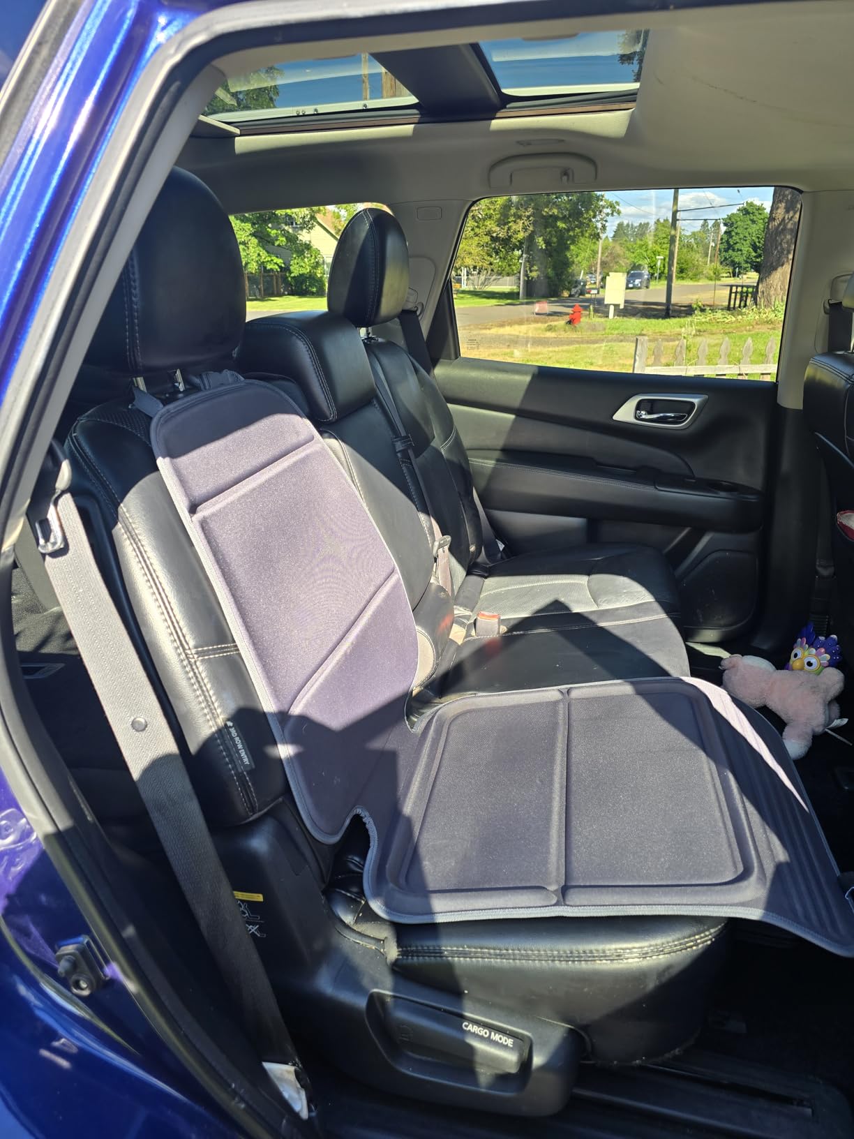Munchkin Elite Seat Guardian Car Seat Protector, Dark Grey customer photo 1