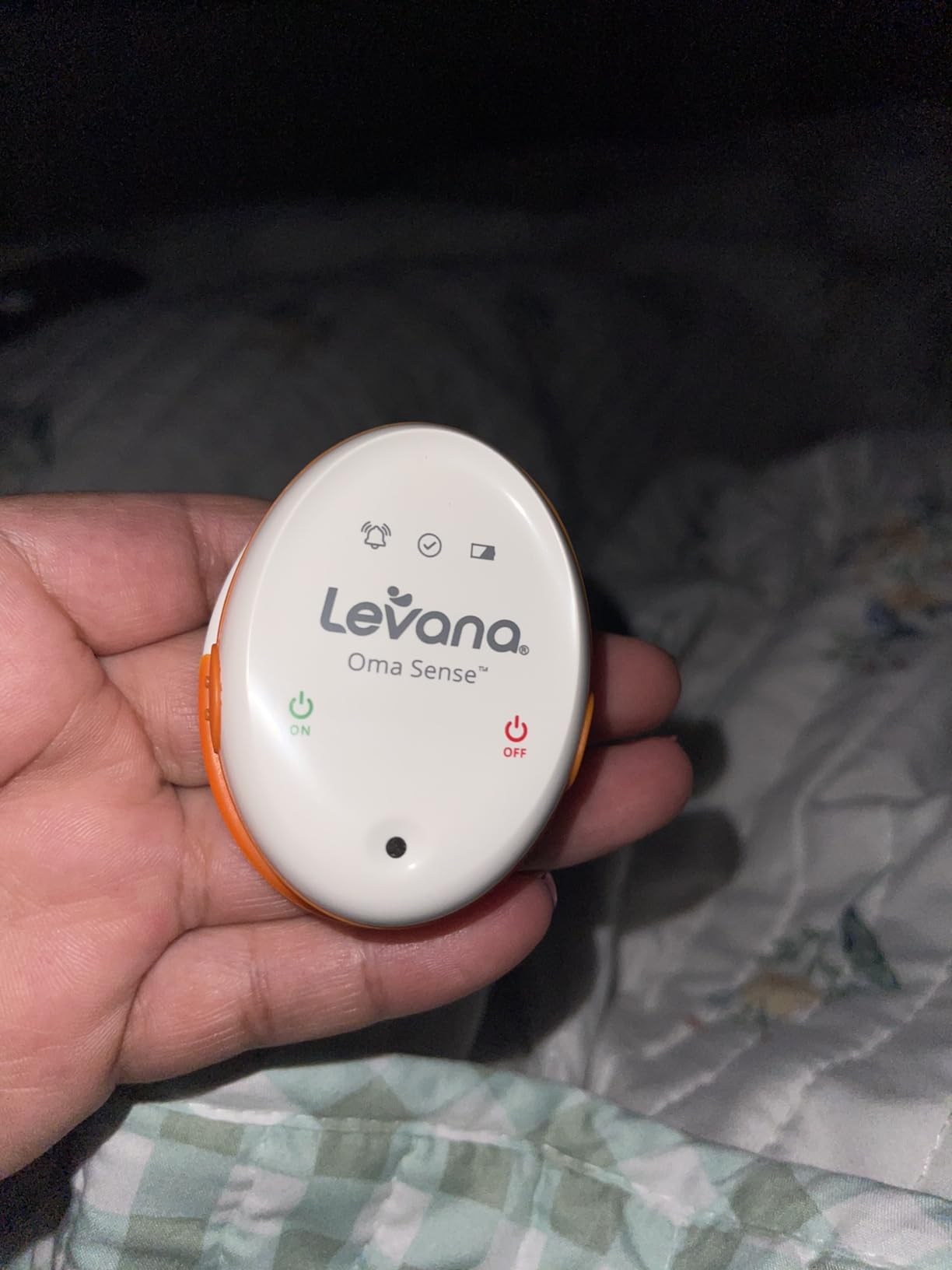 Levana Oma Sense Portable Baby Breathing Movement Monitor with Vibrations and Audible Alerts Designed to Stimulate Baby and Alert Parents customer photo 1