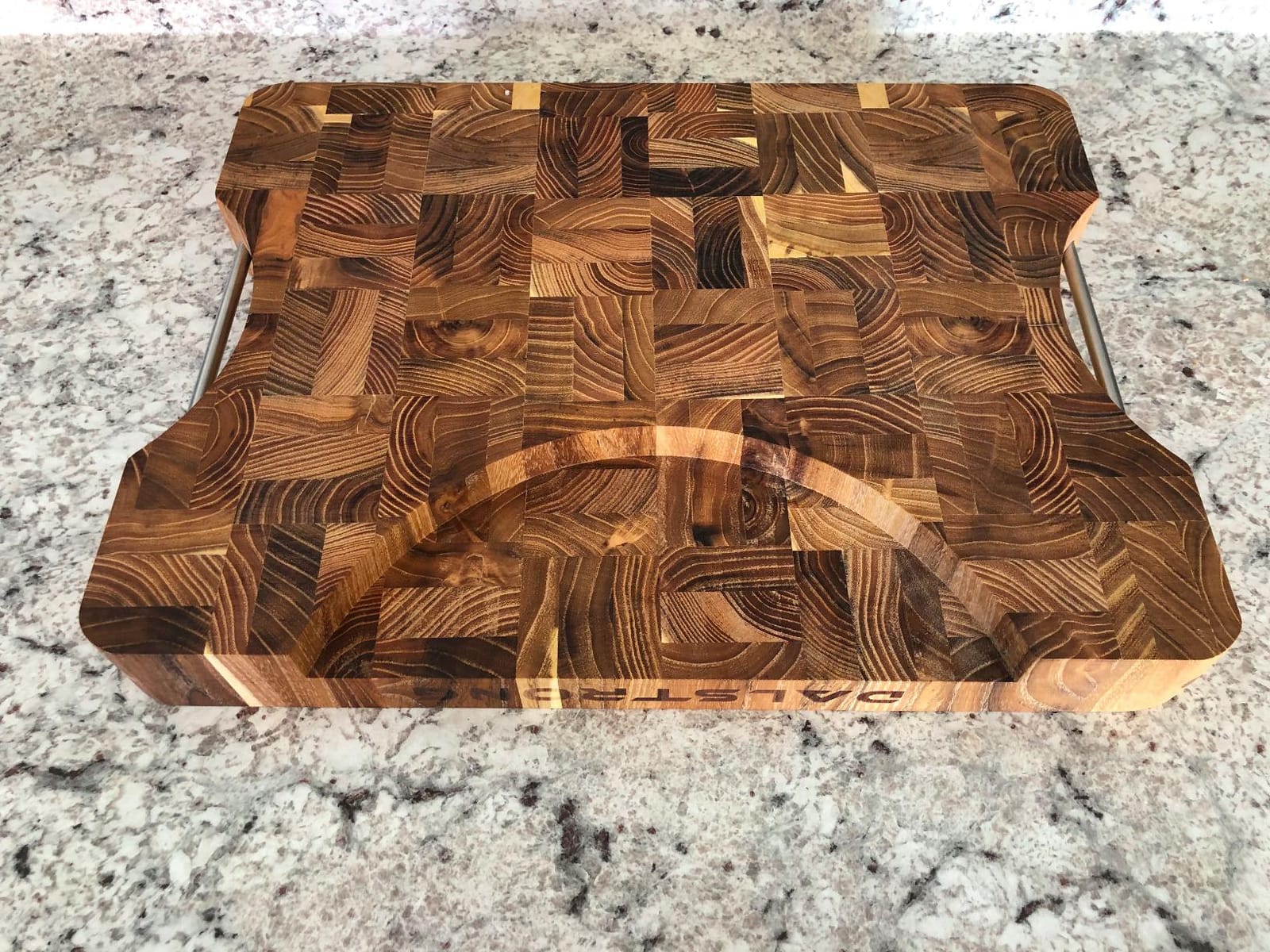Dalstrong Cutting Board - End-Grain Teak, 16in x 12in customer photo 2