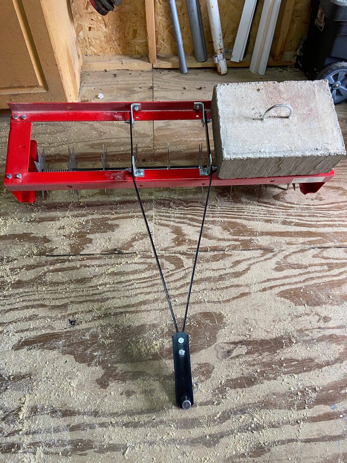 CRAFTSMAN (CMXGZBF7124336), 36-Inch Tow Spike Tow Behind Spike Aerator for Aerating Lawns; 9 Galvanized Steel Disks, 90lbs Capacity Weight Tray for Better Aeration, Universal Hitch, Red customer photo 2