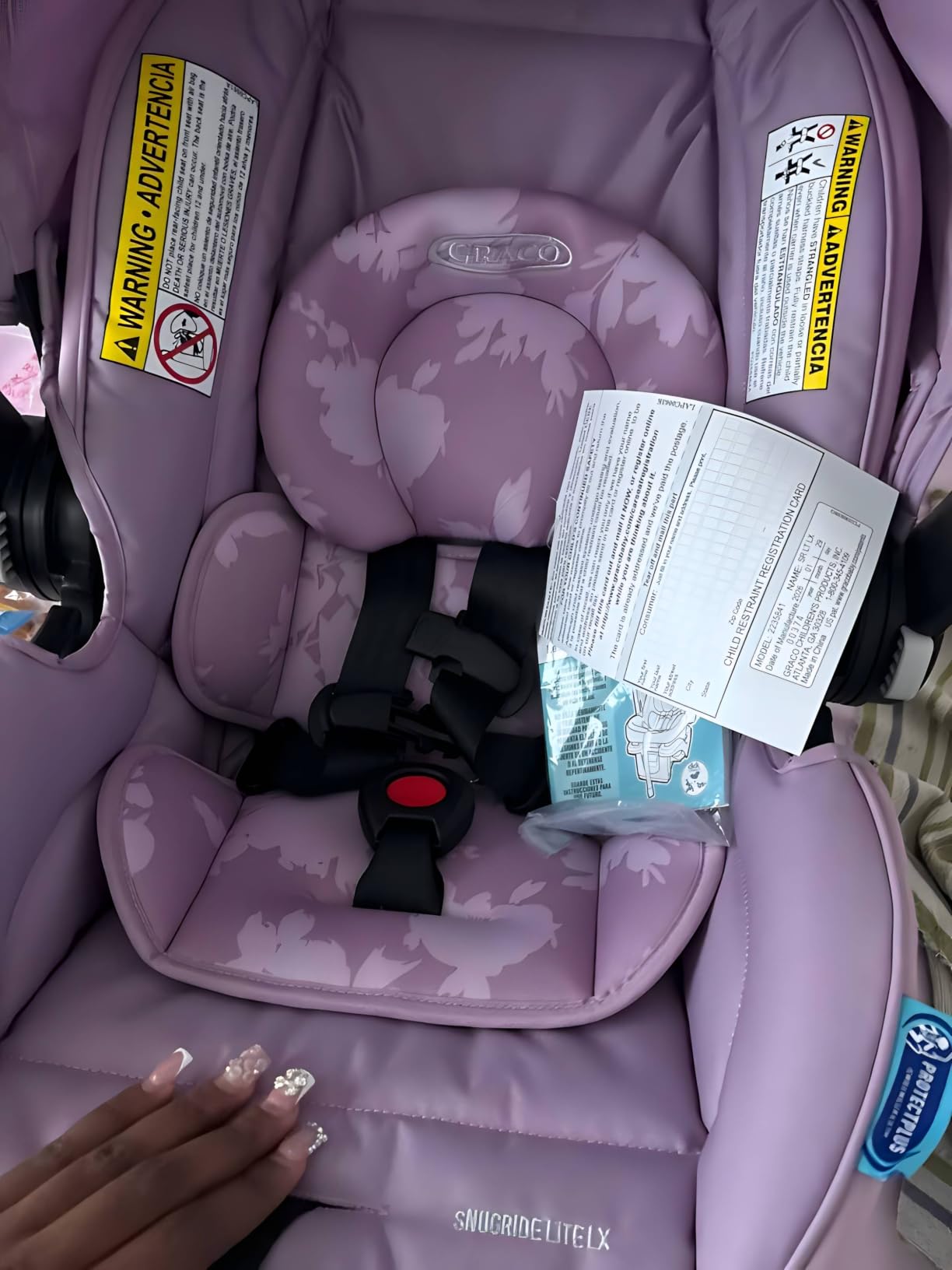 Graco SnugRide Lite LX Infant Car Seat, Lightweight Rear-Facing Seat for Babies 4–30 lb, 4-Position Adjustable Base, Latch Installation & ProtectPlus Engineered, Studio customer photo 1