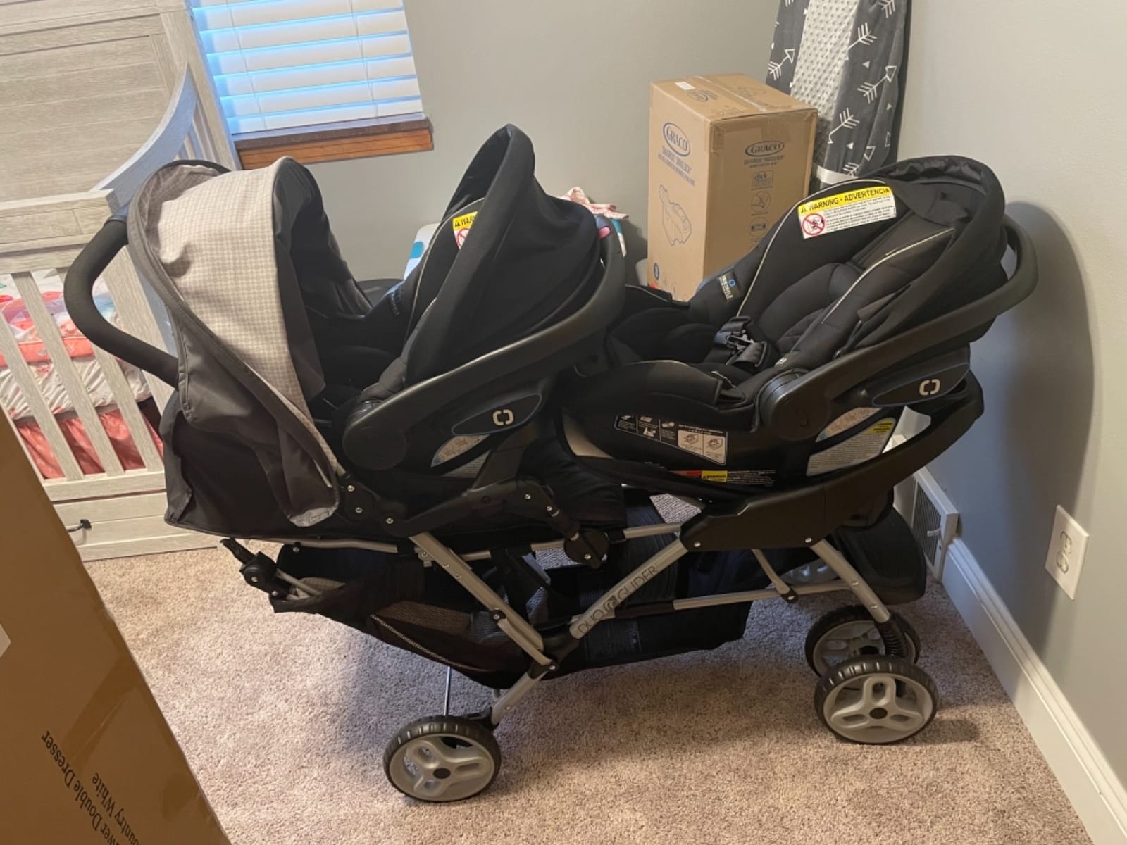 Graco SnugRide SnugFit Infant Car Seat, Baby Car Seat with Anti Rebound Bar for Extra Safety, No-Rethread Harness, Latch Equipped Carseat, Baby Essentials, Gift for New Parents, Gotham customer photo 1