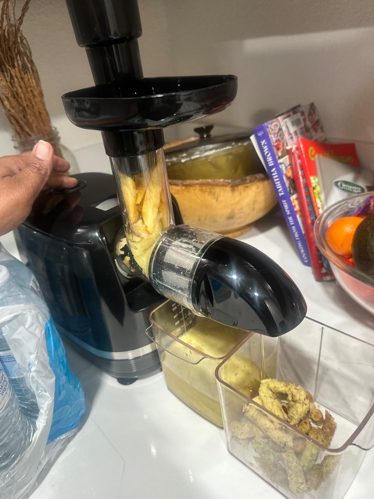 Omega H3000RED Cold Press 365 Juicer Slow Masticating Extractor Creates Delicious Fruit Vegetable and Leafy Green High Juice Yield and Preserves Nutritional Value, 150-Watt, Red customer photo 1