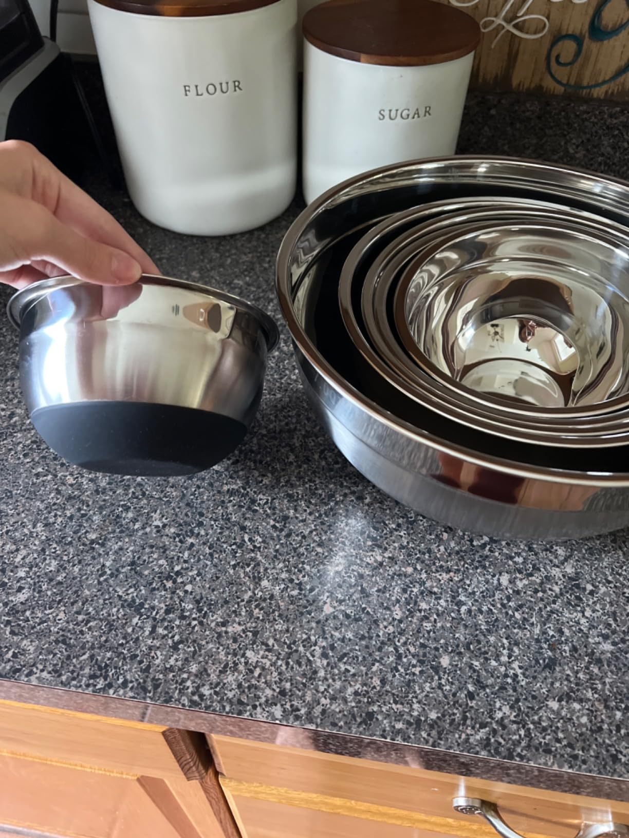 Umite Chef Mixing Bowls with Airtight Lids, 6 piece Stainless Steel Metal Nesting Storage Bowls, Non-Slip Bottoms Size 7, 3.5, 2.5, 2.0,1.5, 1QT, Great for Mixing & Serving (Khaki) customer photo 2