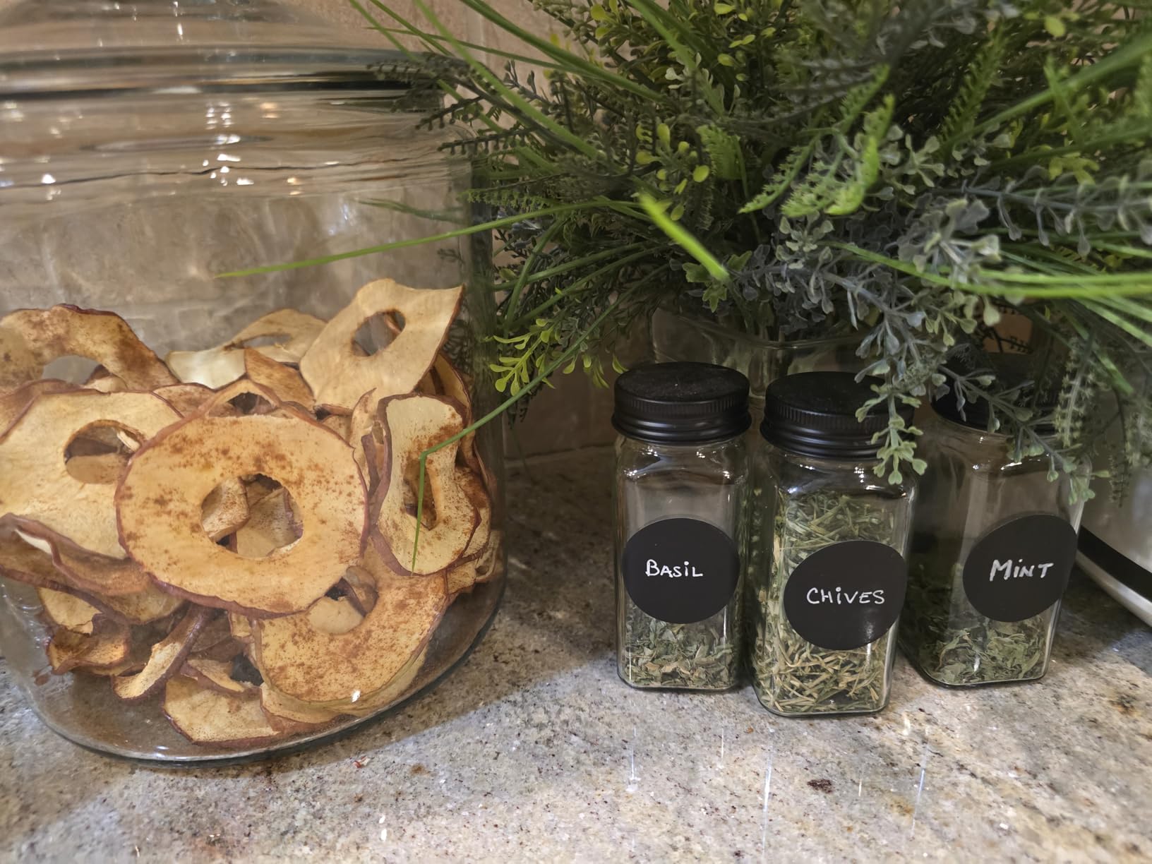 Cosori Food Dehydrator, 5 BPA-Free Trays, 165°F Temperature Control, 350W customer photo 2