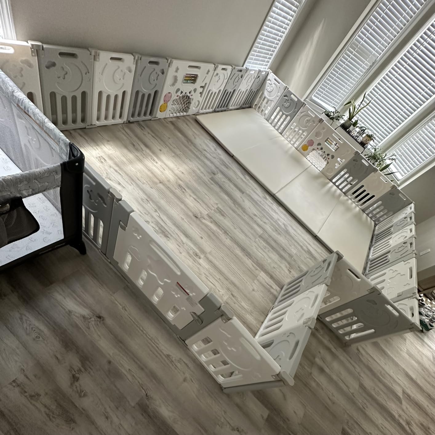 Baby Playpen, 10-Panel Foldable Play Pen for Babies 6-12 Months, Grey White customer photo 2