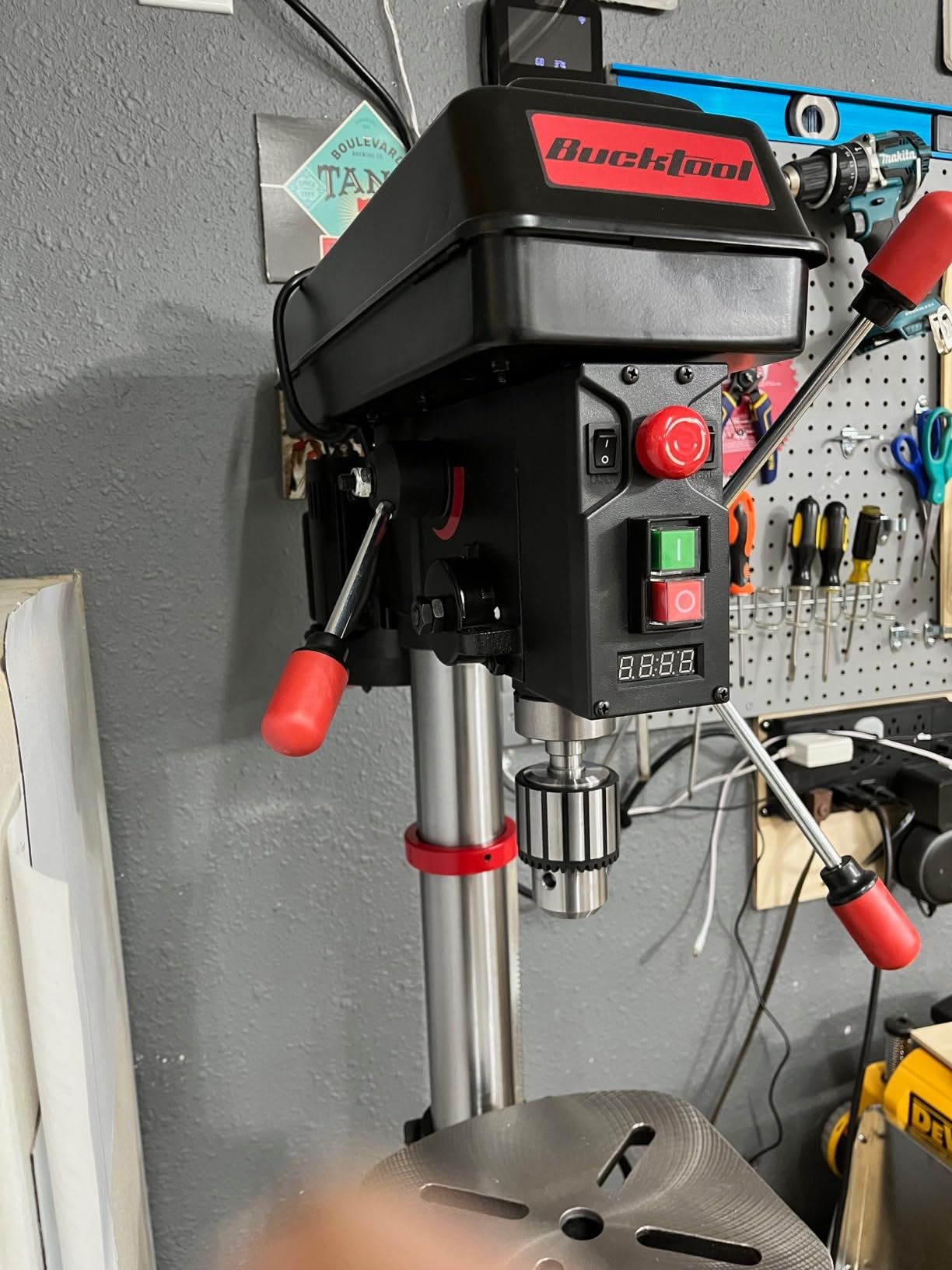 BUCKTOOL 12-Inch Benchtop Drill Press, 580-3200 RPM, 6.2A 3/4 HP Motor customer photo 2