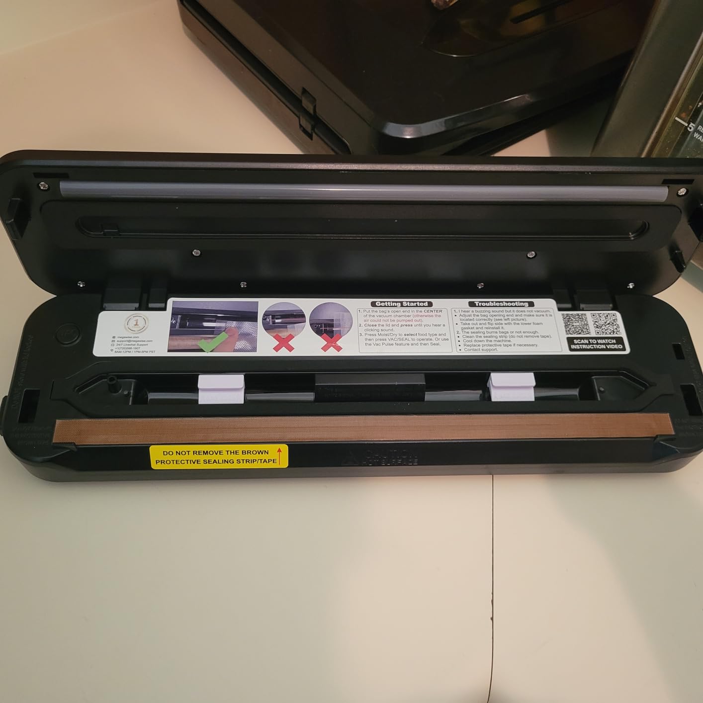 MEGAWISE Vacuum Sealer Machine, 80kPa, Built-In Cutter, Dry/Moist customer photo 1