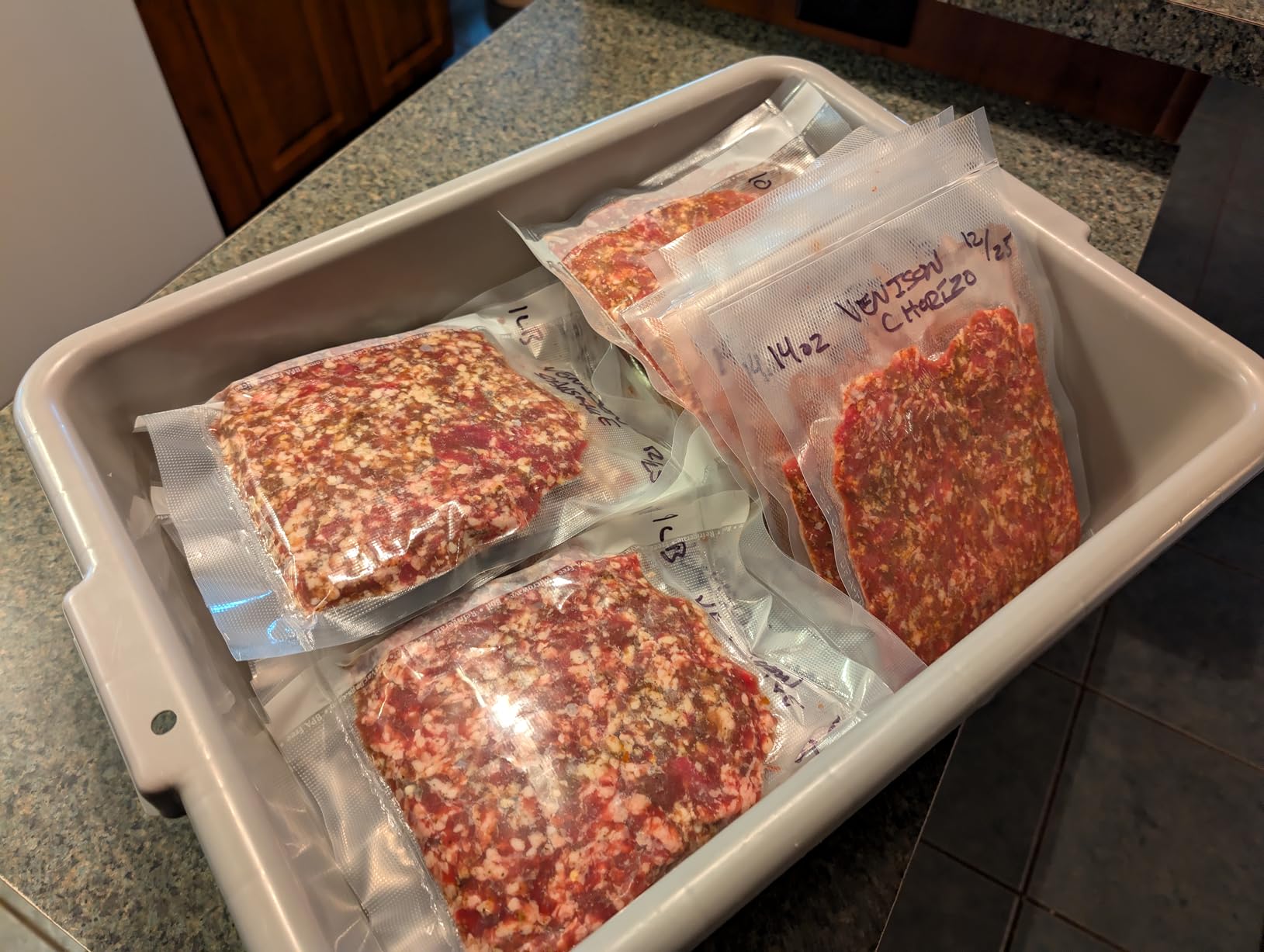 MEGAWISE Vacuum Sealer Machine, 80kPa, Built-In Cutter, Dry/Moist customer photo 2