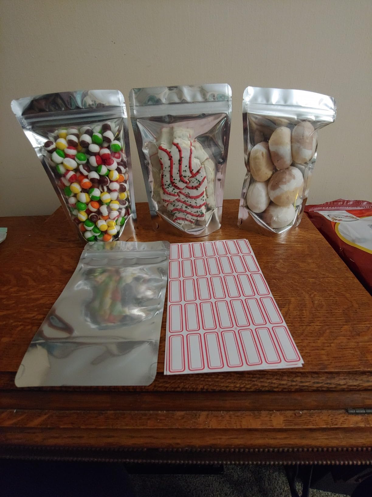BELLE KR® Pint Mylar Bags for Food Storage - Pack Of 300-5x8-7.5mil Thick - Gusseted Bottom Clear Front Mylar Bags for Freeze Dryer - Labels Included customer photo 1