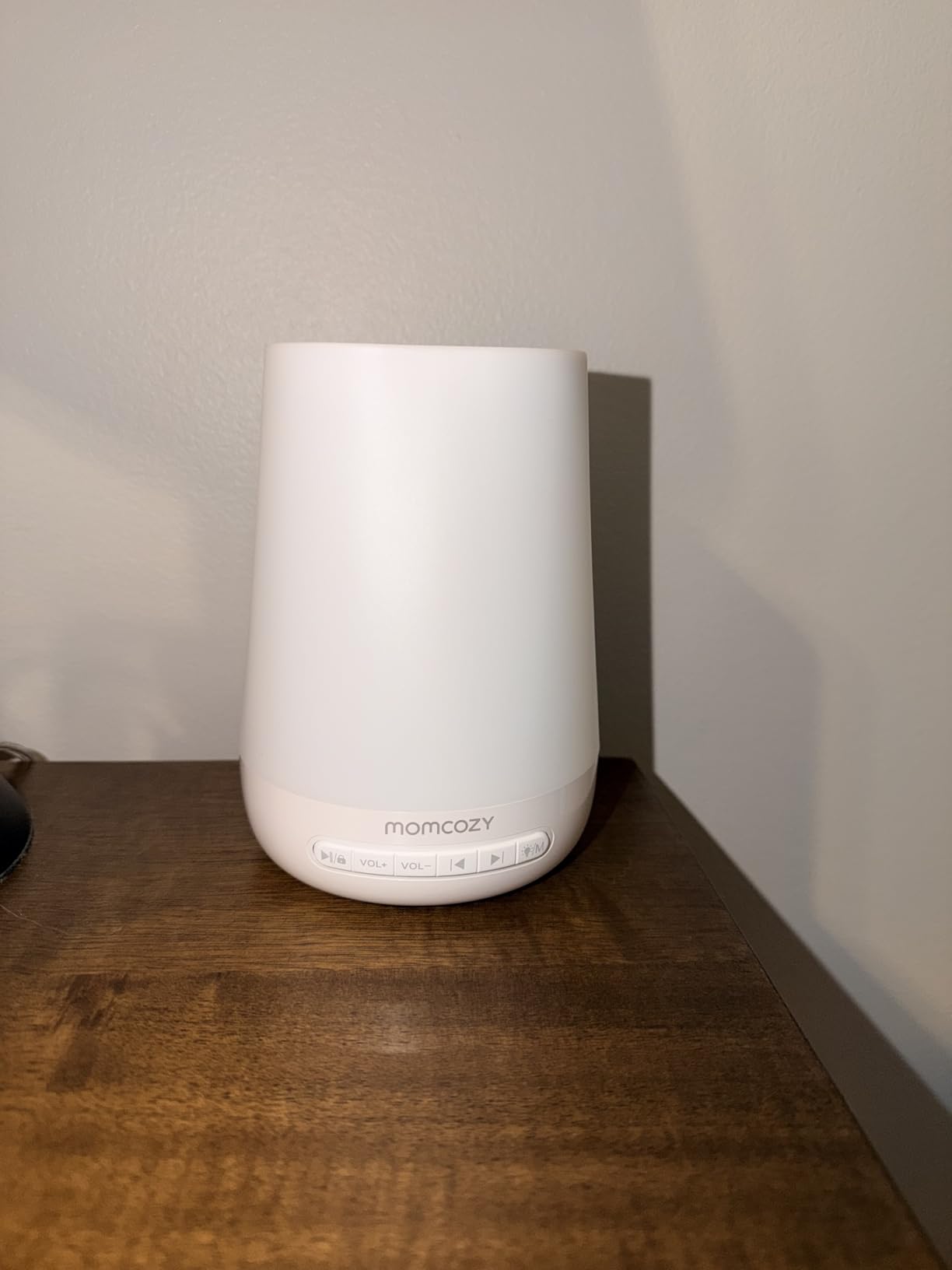 Momcozy Smart Baby White Noise Sound Machine with App Control & Night Light customer photo 1