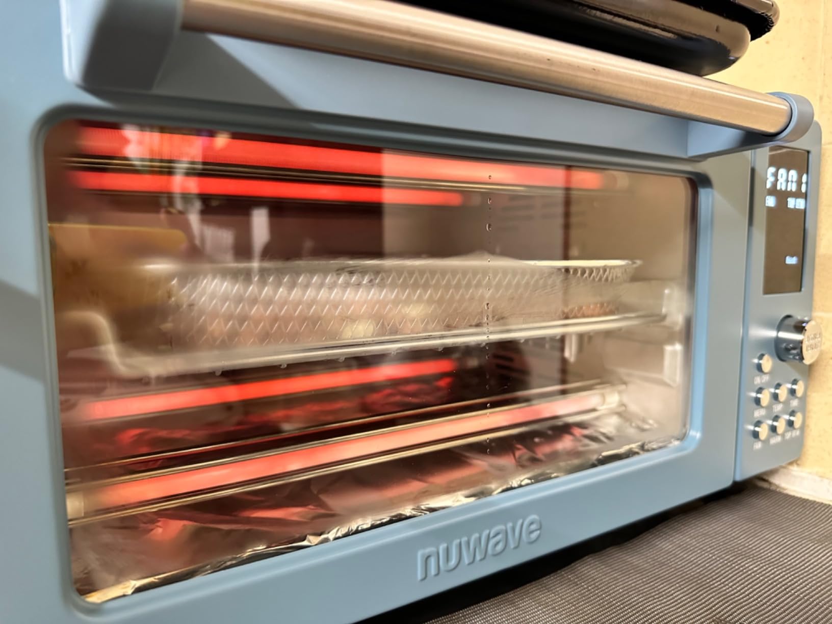 Nuwave Bravo Pro Smart Air Fryer Toaster Oven Countertop Combo customer photo 2