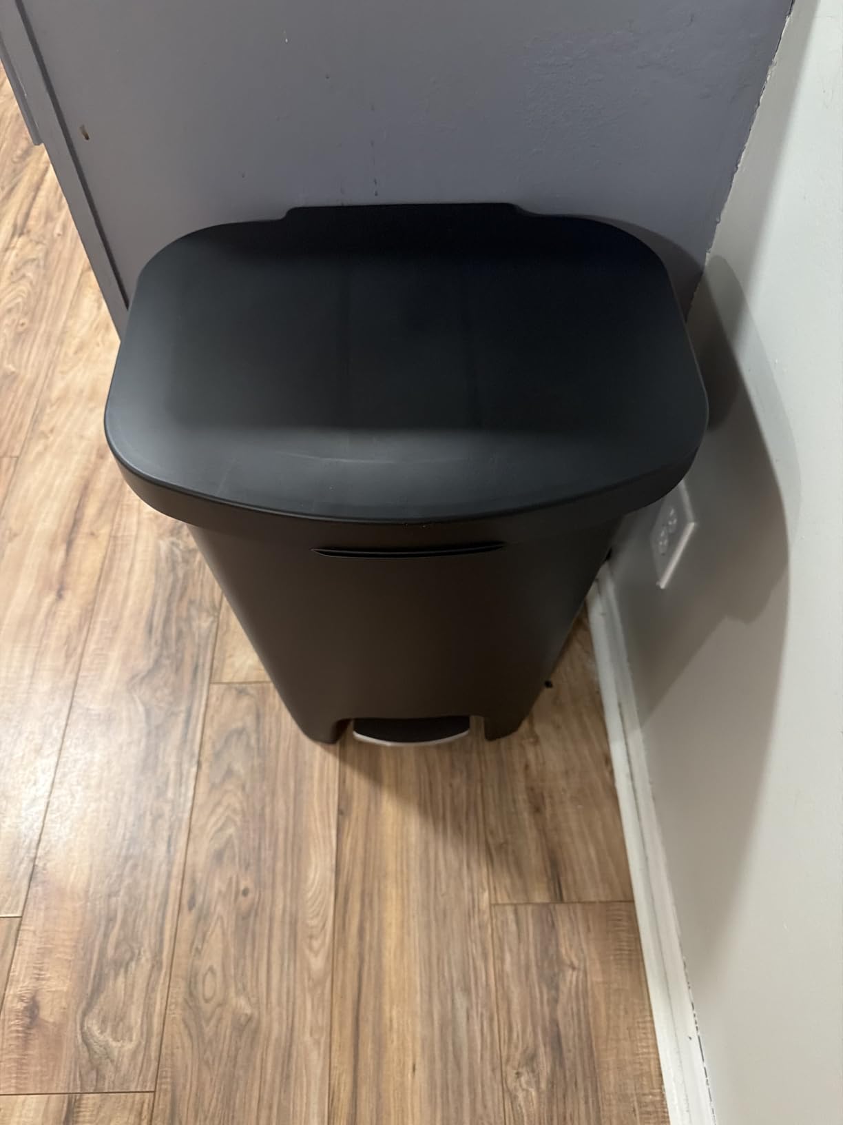Glad Premium Trash Can with Clorox Odor Protection, 13 Gallon, Black customer photo 2