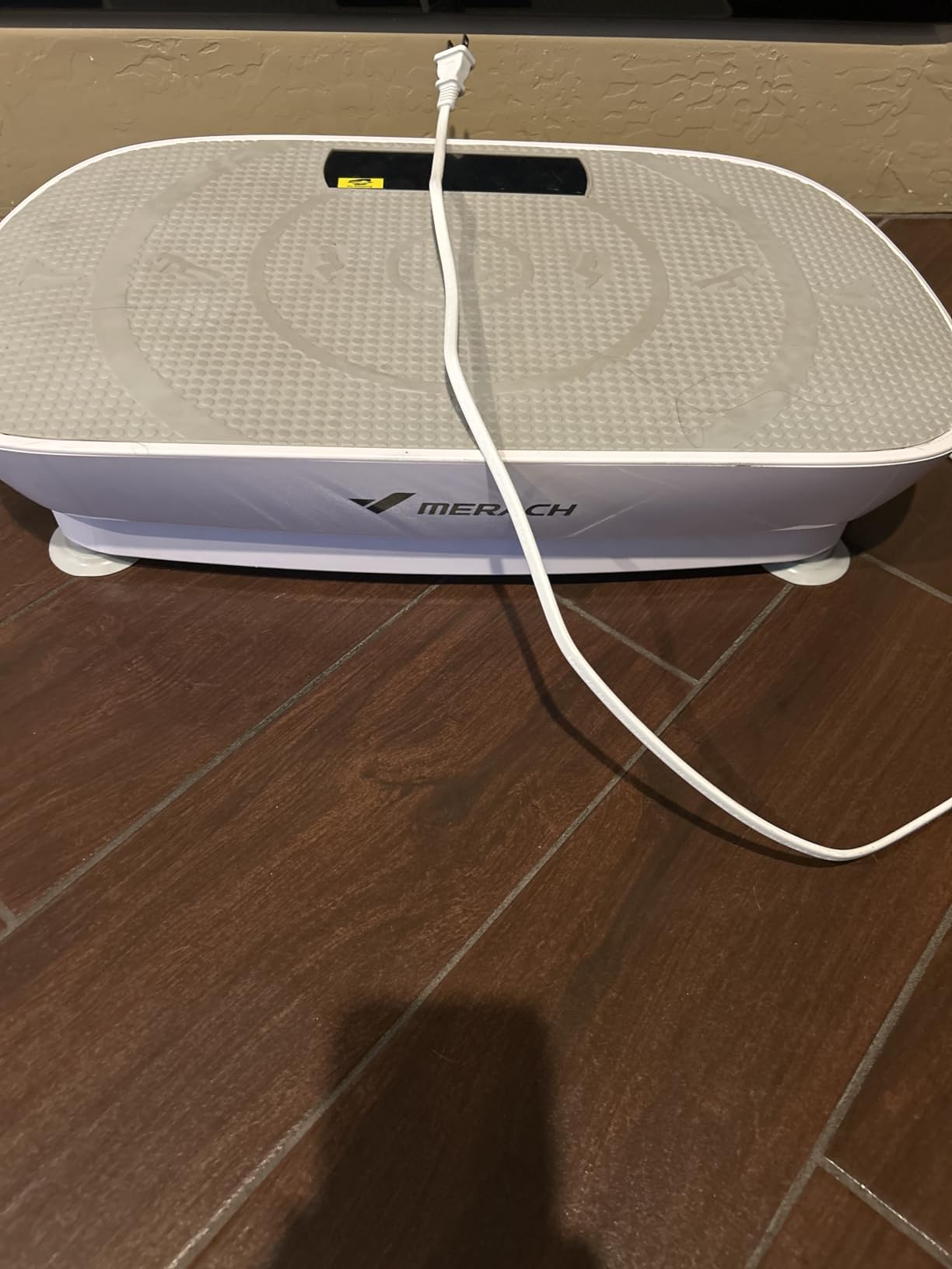 MERACH CV30 Pro Curved Vibration Plate Exercise Machine, Powerful & Quiet customer photo 1
