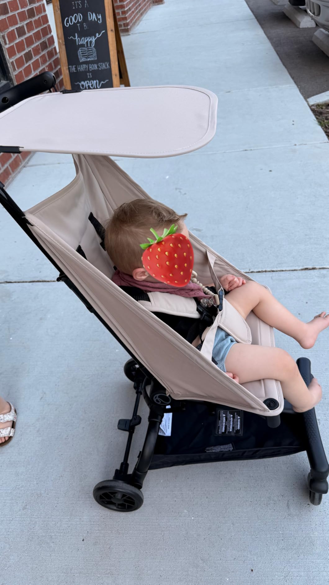 Mompush Jeto Ultra-Lightweight Travel Stroller Only 9.8lbs customer photo 1