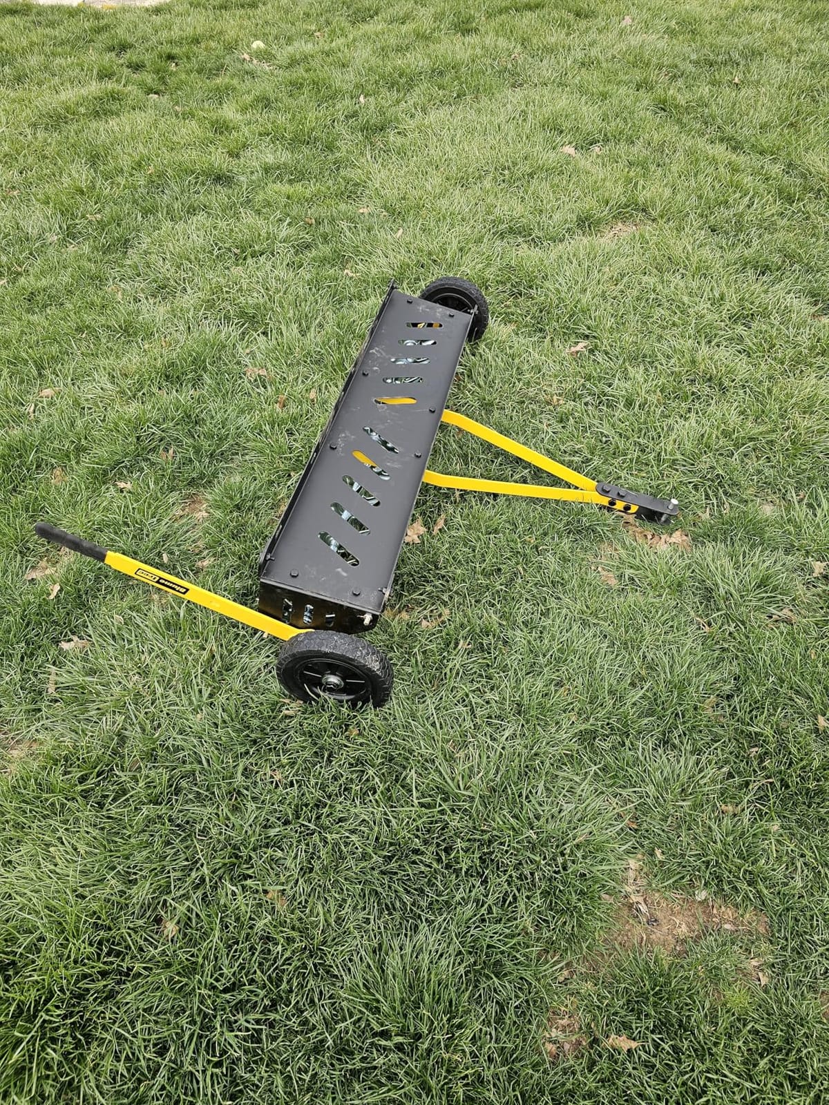 40-Inch Tow Behind Spike Aerator, Pull Behind Lawn Aerator with 10 Galvanized Steel Tines for Aerating Lawns, Soil Penetrator Spikes Tractor with Wheels, Extra-Wide Tow Bar for Garden & Farm customer photo 2