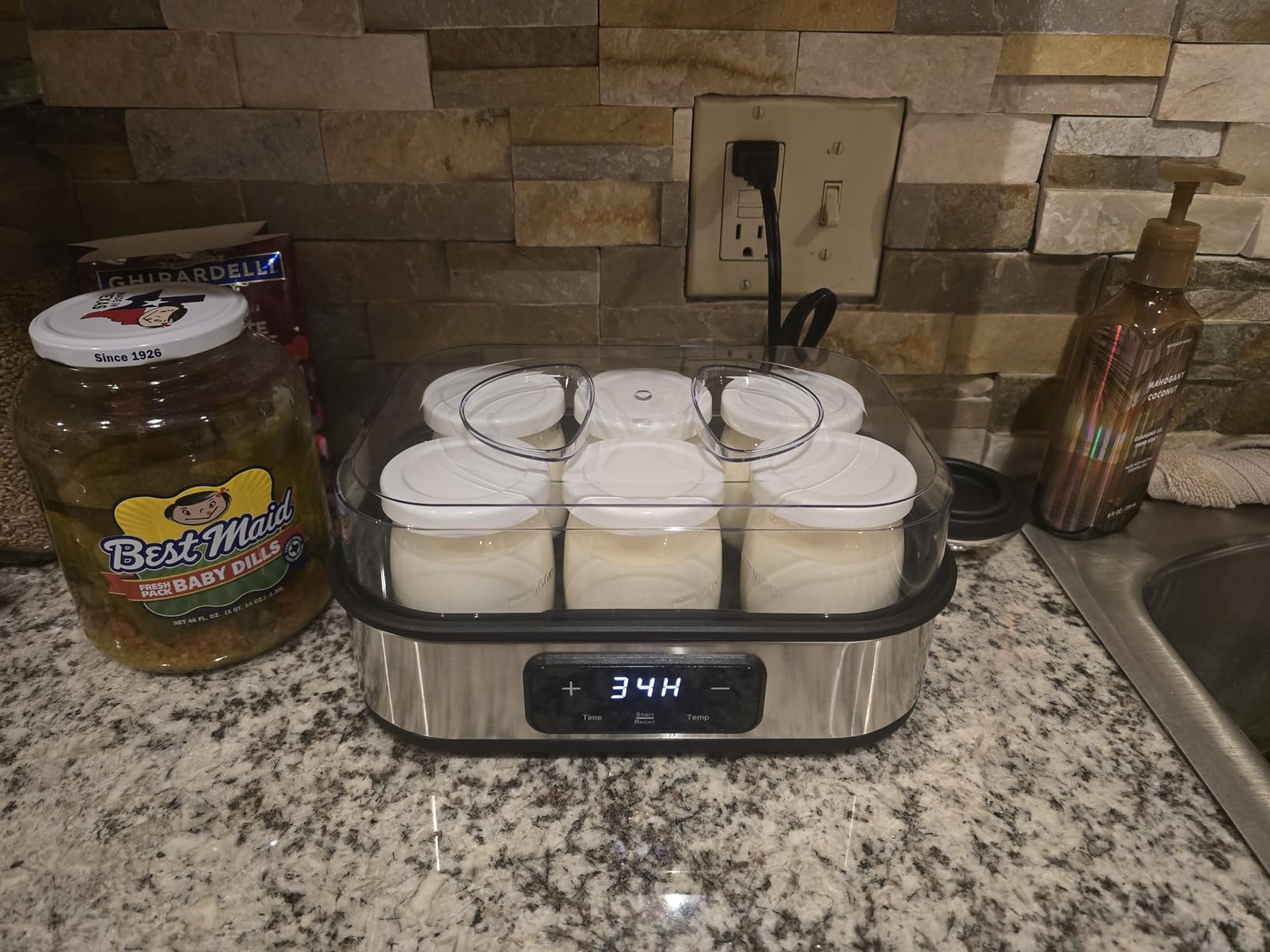 Yogurt Maker 6 Jars with Temp & Timer Control for Probiotic customer photo 1