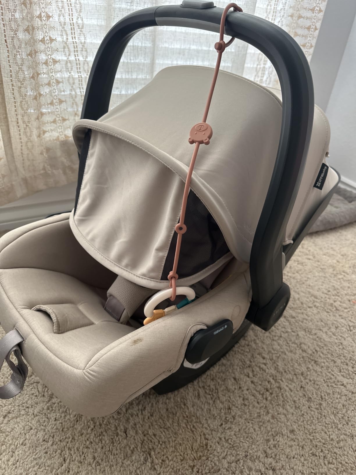 UPPAbaby Mesa V3 Infant Car Seat with Base, Insert & SmartSecure - James customer photo 1